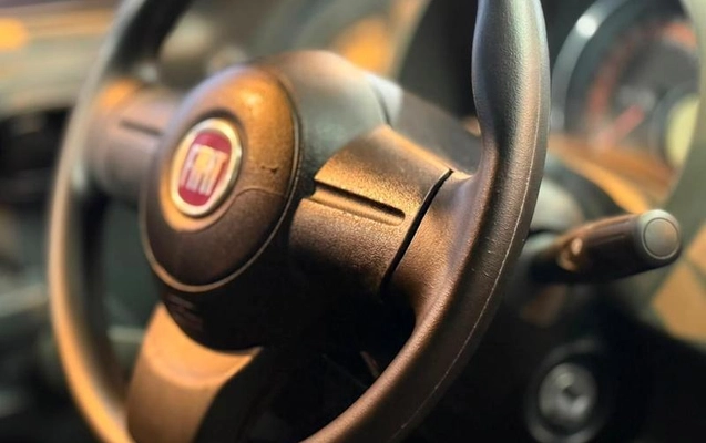 imagem-https://www.socarrao.com.br/sc-vehicle-images-prod/3239789/1789591909808-8382663_10_B_19332eeb8d.jpeg