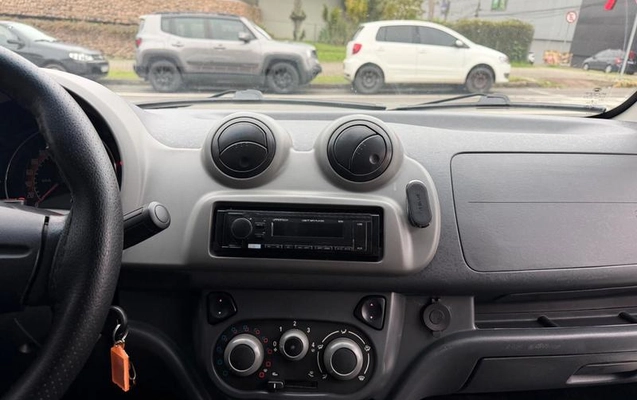 imagem-https://www.socarrao.com.br/sc-vehicle-images-prod/3239859/1787150503149-8378638_11_B_5cf6eb4055.jpeg