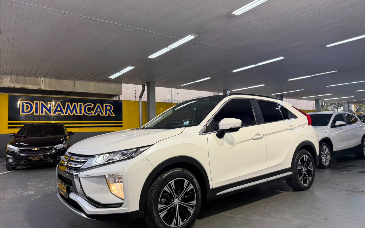 imagem-https://www.socarrao.com.br/sc-vehicle-images-prod/3239864/1786742052499-V2hhdHNBcHAgSW1hZ2UgMjAyNi0wOC0xNCBhdCAxNi4yNC4yNS5qcGVn.jpeg