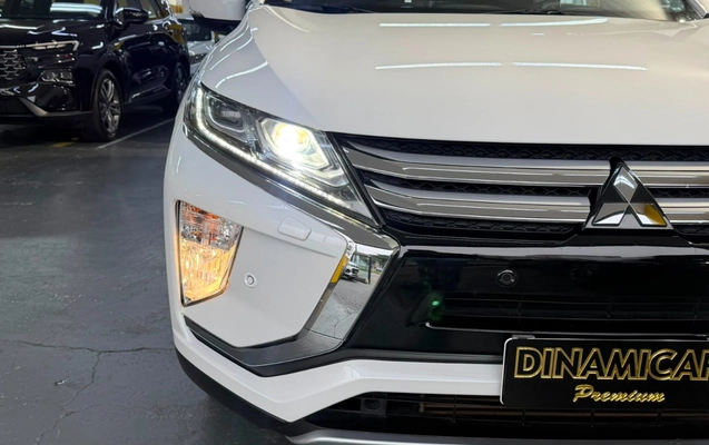 imagem-https://www.socarrao.com.br/sc-vehicle-images-prod/3239864/1786742053431-V2hhdHNBcHAgSW1hZ2UgMjAyNi0wOC0xNCBhdCAxNi4yNC4yNCAoMikuanBlZw.jpeg