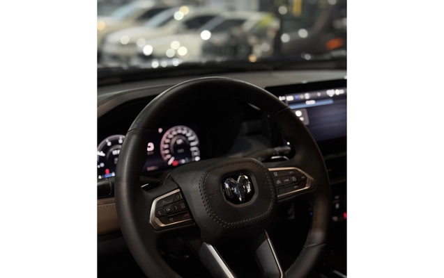 imagem-https://www.socarrao.com.br/sc-vehicle-images-prod/3240282/1786743257210-1_063343.jpg