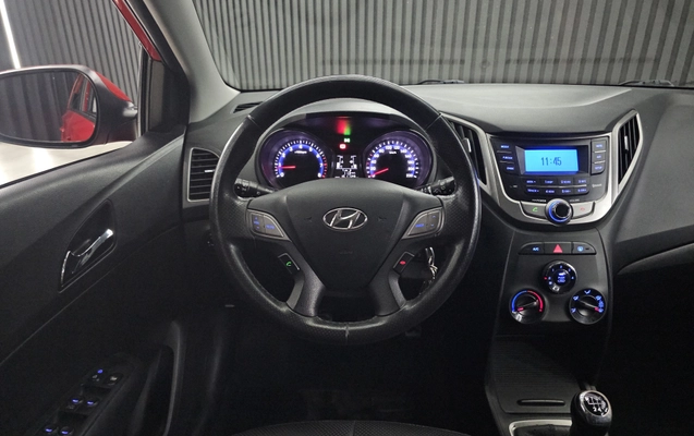 imagem-https://www.socarrao.com.br/sc-vehicle-images-prod/3240543/1786743718470-003_154954c5e6743f95ad8d86988c0c3a2d.jpg