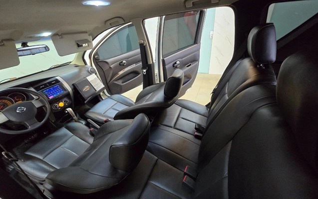 imagem-https://www.socarrao.com.br/sc-vehicle-images-prod/3243533/1789760861151-OS5qcGc.jpg