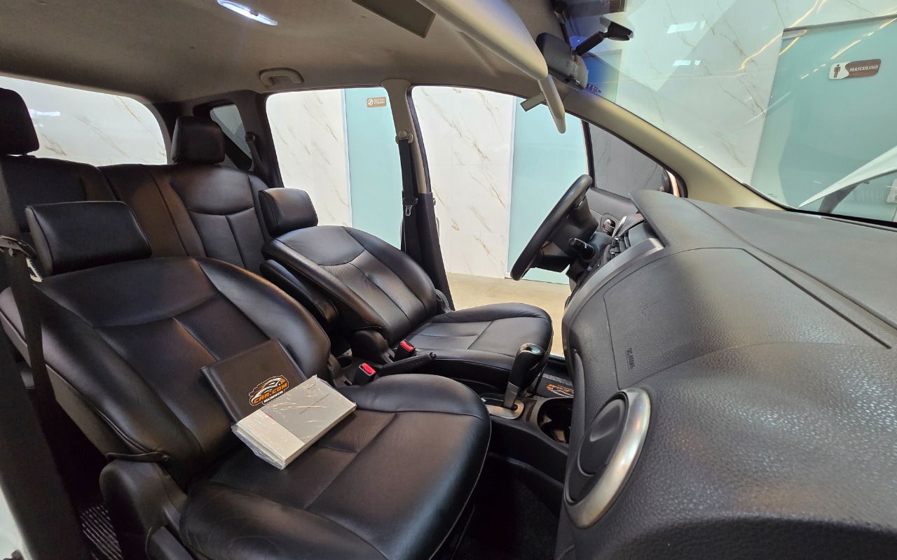 imagem-https://www.socarrao.com.br/sc-vehicle-images-prod/3243533/1789760861322-MTAuanBn.jpg