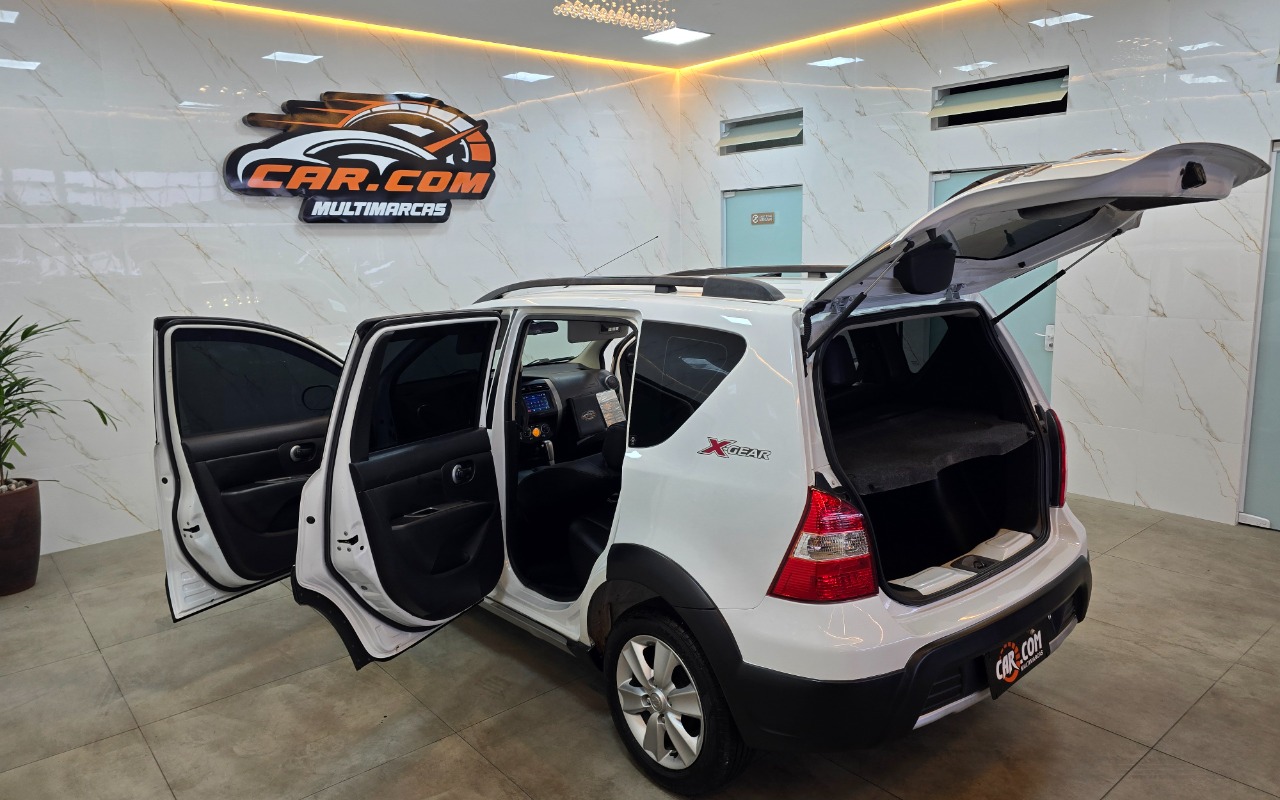 imagem-https://www.socarrao.com.br/sc-vehicle-images-prod/3243533/1789760861727-MTQuanBn.jpg