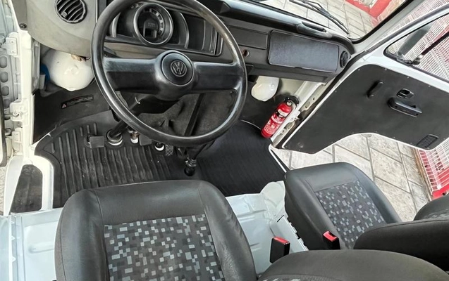 imagem-https://www.socarrao.com.br/sc-vehicle-images-prod/32449/1790004284669-7433312_8_B_9965e343ea.jpeg