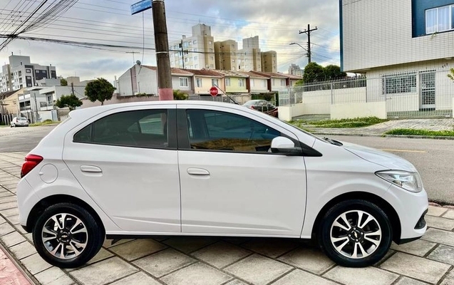 imagem-https://www.socarrao.com.br/sc-vehicle-images-prod/32451/1785444776696-7573019_4_B_d3dfe7be65.jpeg