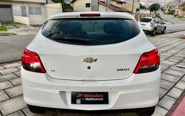imagem-https://www.socarrao.com.br/sc-vehicle-images-prod/32451/1785444776699-7573019_7_B_776e6fe815.jpeg