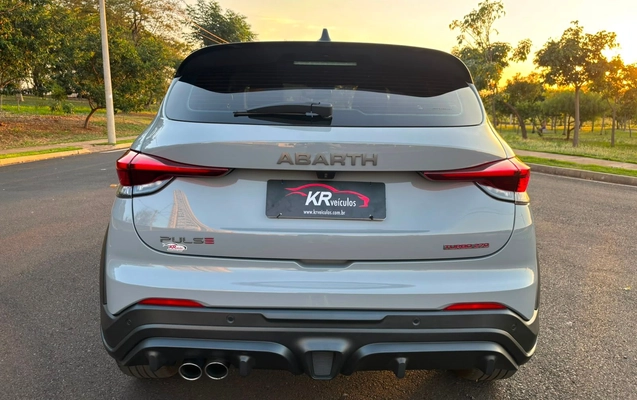 imagem-https://www.socarrao.com.br/sc-vehicle-images-prod/3255419/1789648153655-0cf311c1f5434d2dbf7a93df7f8e083b_1786792183506.jpg