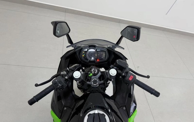 imagem-https://www.socarrao.com.br/sc-vehicle-images-prod/3255434/1787139425889-8376245_14_B_2c2b8a1307.jpeg