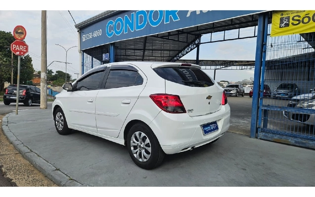imagem-https://www.socarrao.com.br/sc-vehicle-images-prod/3255495/1788020008164-2194d5cd-bab4-d027-33f1-cd2b8ceb9bb1-whatsappimage2026-08-15at0906092jpeg.jpg