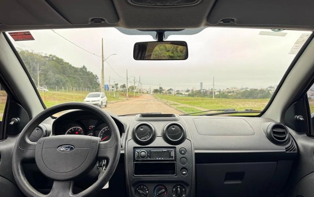 imagem-https://www.socarrao.com.br/sc-vehicle-images-prod/3255497/1788554484516-8360633_10_B_4df535e47f.jpeg