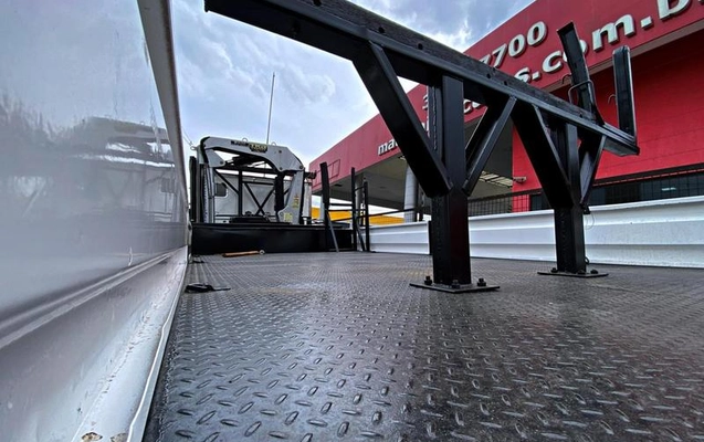 imagem-https://www.socarrao.com.br/sc-vehicle-images-prod/3255532/1787841339236-8332046_17_B_922f29fd65.jpeg