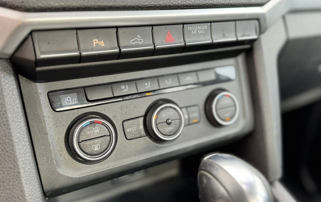 imagem-https://www.socarrao.com.br/sc-vehicle-images-prod/3255544/1786799218534-003_7025488aca9436bb5dcd400e1dce0fb9.jpeg