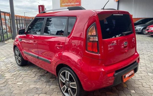 imagem-https://www.socarrao.com.br/sc-vehicle-images-prod/3255552/1787746551199-8383136_11_B_d298f4ca56.jpeg
