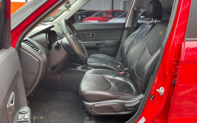 imagem-https://www.socarrao.com.br/sc-vehicle-images-prod/3255552/1787746551202-8383136_14_B_52c48ee08a.jpeg