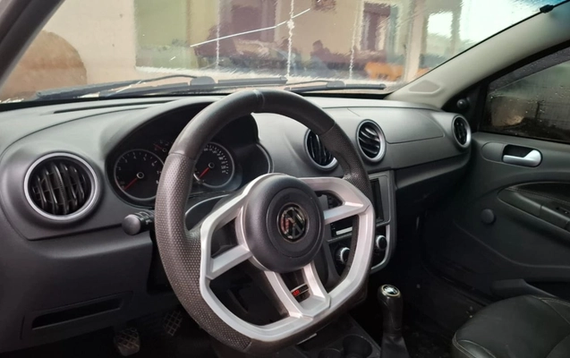 imagem-https://www.socarrao.com.br/sc-vehicle-images-prod/3255557/1786799697105-M2U0ZDI4NWItYjgwOS00MmYxLWFiZDAtYWNkODZiMzYwMzU4LmpmaWY.jfif