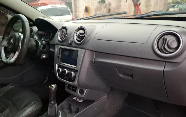 imagem-https://www.socarrao.com.br/sc-vehicle-images-prod/3255557/1786799697159-ZDk3MTIwZGEtMDVhZi00ZjZlLWJhYTEtZmIwNDA2ZTQxYzVjLmpmaWY.jfif