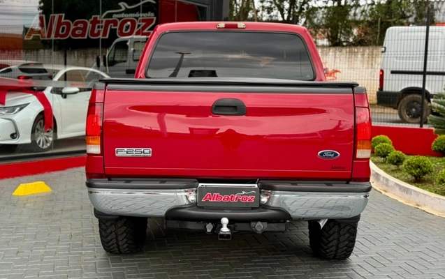 imagem-https://www.socarrao.com.br/sc-vehicle-images-prod/3255668/1786800693717-7_103044.jpg