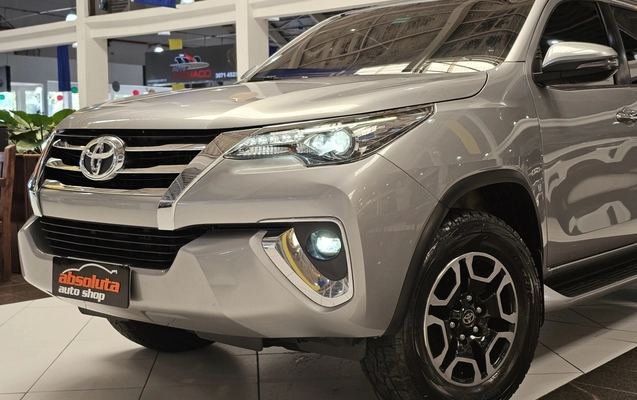 imagem-https://www.socarrao.com.br/sc-vehicle-images-prod/3255669/1786800701766-1_040010.jpg