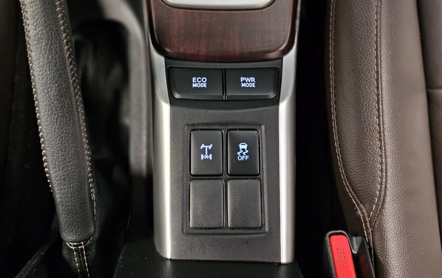 imagem-https://www.socarrao.com.br/sc-vehicle-images-prod/3255669/1786800701790-1_040043.jpg