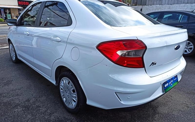 imagem-https://www.socarrao.com.br/sc-vehicle-images-prod/3255686/1790352624079-8381077_5_B_bab1cf585e.jpeg