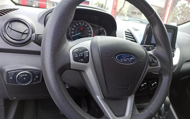 imagem-https://www.socarrao.com.br/sc-vehicle-images-prod/3255686/1790352624090-8381077_13_B_5ec3cabbc2.jpeg