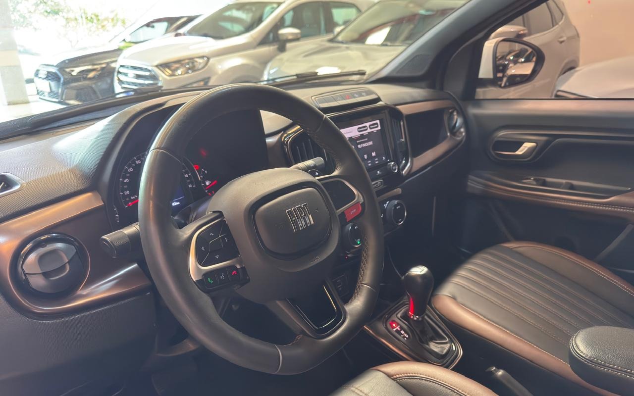 imagem-https://www.socarrao.com.br/sc-vehicle-images-prod/3255696/1786801610401-V2hhdHNBcHAgSW1hZ2UgMjAyNi0wOC0xNSBhdCAxMC4xNi4zMSAoMikuanBlZw.jpeg