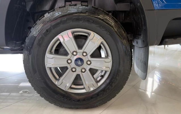 imagem-https://www.socarrao.com.br/sc-vehicle-images-prod/3255701/1789148728724-8383522_9_B_2048cf437a.jpeg