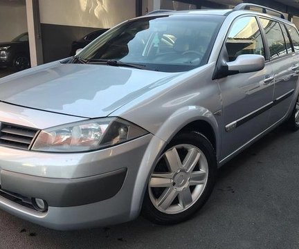 Renault Megane 2007 Prata — foto 1 de 3
