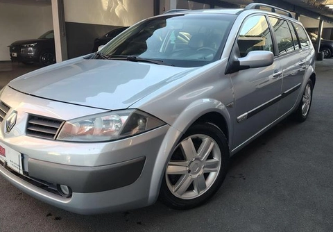 Renault Megane 2007 Prata — foto 1 de 3