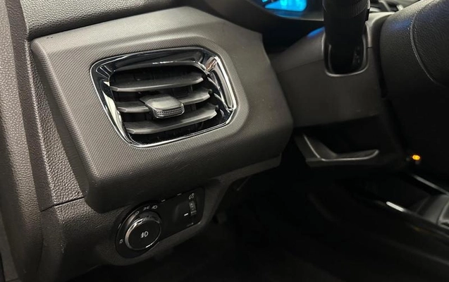 imagem-https://www.socarrao.com.br/sc-vehicle-images-prod/3255724/1790010532103-8374228_12_B_2ea8481e81.jpeg