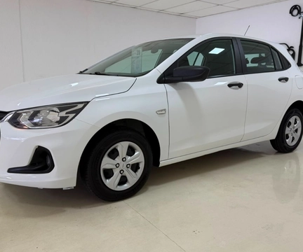 Chevrolet Onix 2025 Branco — foto 1 de 3