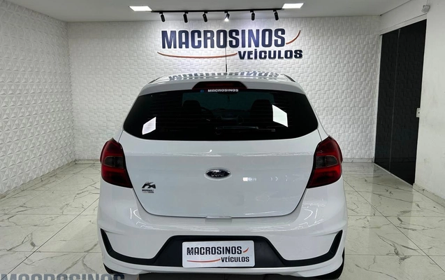 imagem-https://www.socarrao.com.br/sc-vehicle-images-prod/3255824/1786804004616-3b3e8608be8341bb9cc87e02c2bf8ab4_1783545504763.jpg