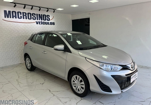 Toyota Yaris 2020 Prata — foto 1 de 3