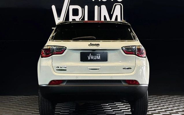 imagem-https://www.socarrao.com.br/sc-vehicle-images-prod/3255908/1786804848925-4_032620.jpg