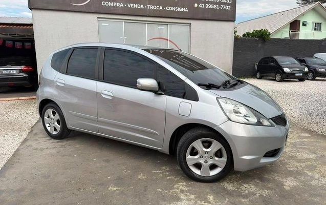 imagem-https://www.socarrao.com.br/sc-vehicle-images-prod/3255918/1787163347995-8383744_9_B_a67ce7db88.jpeg