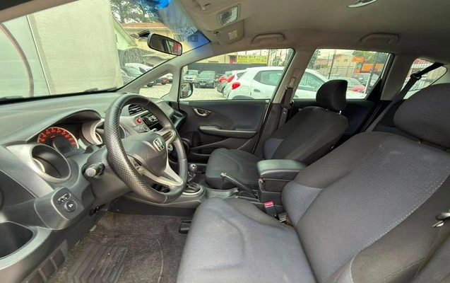 imagem-https://www.socarrao.com.br/sc-vehicle-images-prod/3255918/1787163347997-8383744_3_B_add855148f.jpeg