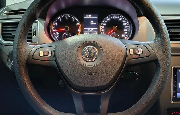 imagem-https://www.socarrao.com.br/sc-vehicle-images-prod/3255935/1789672717658-8348925_13_B_d944fc7b9b.jpeg