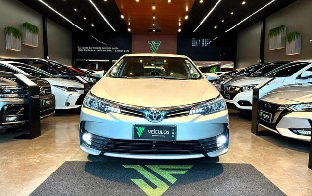 imagem-https://www.socarrao.com.br/sc-vehicle-images-prod/3255965/1789577761914-8382893_15_B_60d7abc2bc.jpeg