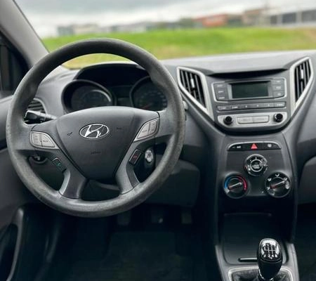imagem-https://www.socarrao.com.br/sc-vehicle-images-prod/3255966/1786807028278-8383945_9_B_351726097b.jpeg