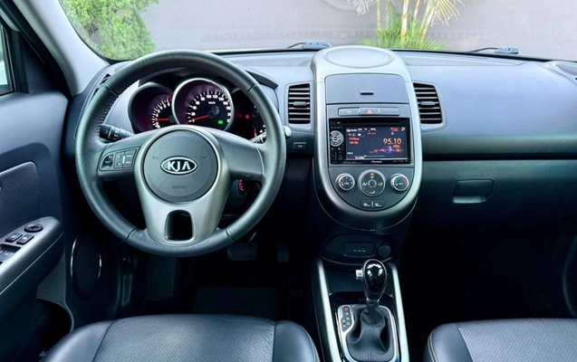imagem-https://www.socarrao.com.br/sc-vehicle-images-prod/3255967/1787422234022-8383460_11_B_ccb789cd12.jpeg