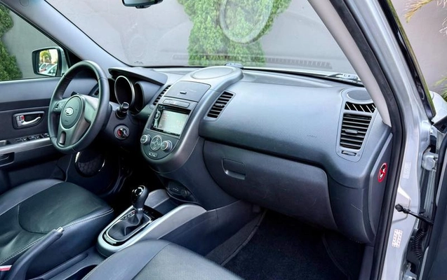 imagem-https://www.socarrao.com.br/sc-vehicle-images-prod/3255967/1787422234024-8383460_13_B_d8af438c45.jpeg