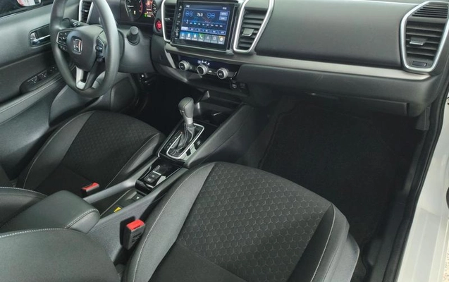 imagem-https://www.socarrao.com.br/sc-vehicle-images-prod/3255995/1789505239980-8381133_15_B_eaa6e69b48.jpeg