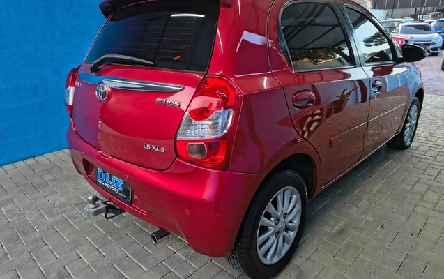 imagem-https://www.socarrao.com.br/sc-vehicle-images-prod/3256032/1787670887045-8352841_18_B_ba0cc12f44.jpeg