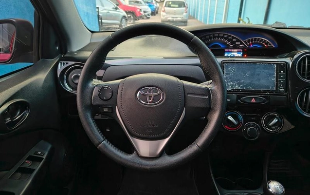 imagem-https://www.socarrao.com.br/sc-vehicle-images-prod/3256032/1787670887058-8352841_8_B_4e3e1fb92a.jpeg