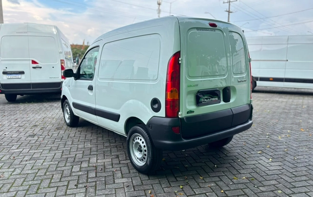 imagem-https://www.socarrao.com.br/sc-vehicle-images-prod/3256042/1786808908229-V2hhdHNBcHAgSW1hZ2UgMjAyNi0wOC0xMyBhdCAxNi41My4wOSAoMSkuanBlZw.jpeg