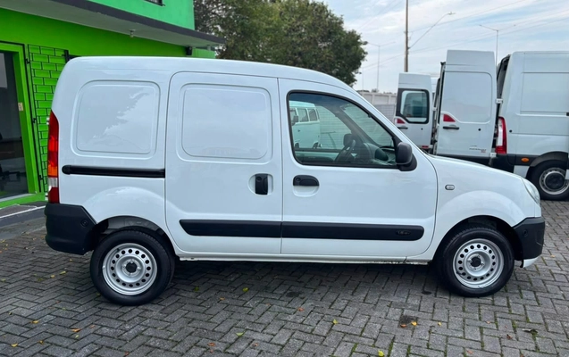 imagem-https://www.socarrao.com.br/sc-vehicle-images-prod/3256042/1786808908433-V2hhdHNBcHAgSW1hZ2UgMjAyNi0wOC0xMyBhdCAxNi41My4xMC5qcGVn.jpeg