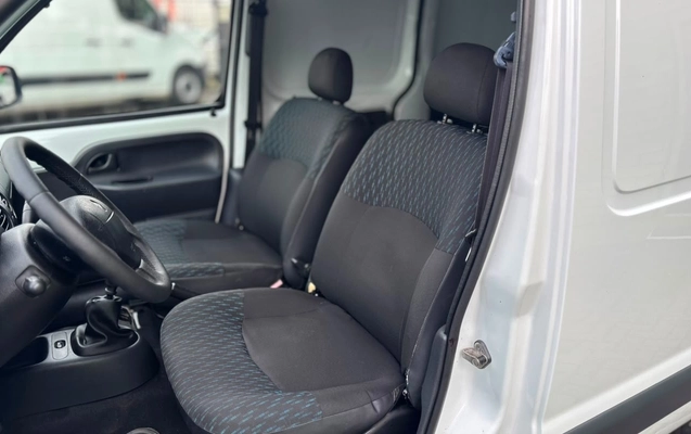 imagem-https://www.socarrao.com.br/sc-vehicle-images-prod/3256042/1786808908876-V2hhdHNBcHAgSW1hZ2UgMjAyNi0wOC0xMyBhdCAxNi41My4xMi5qcGVn.jpeg