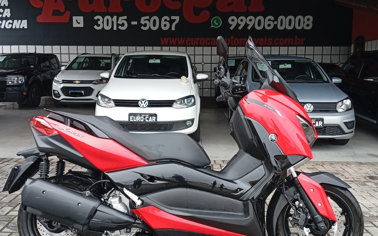 YAMAHA XMAX 250 ABS 2023 Vermelho — foto 1 de 3